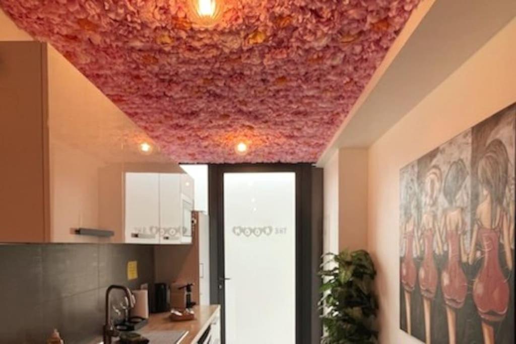 Appartement Balneo Et Sauna Prives The Red Room Могио Екстериор снимка